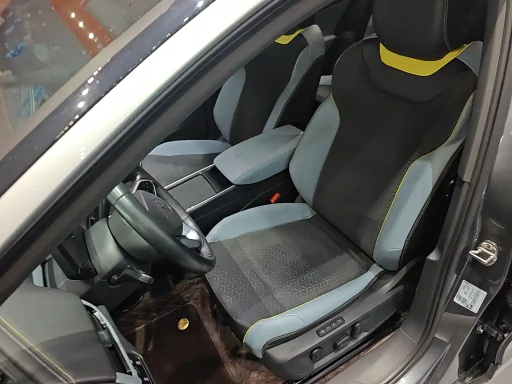 Volkswagen ID.4 X — миниатюра 15