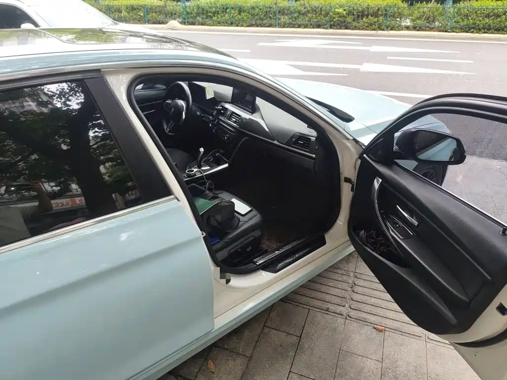 BMW 3 Series — миниатюра 18