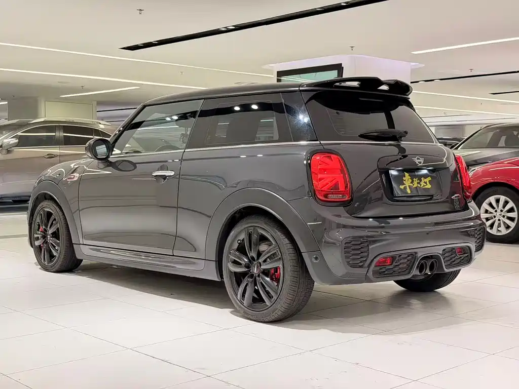 MINI JCW