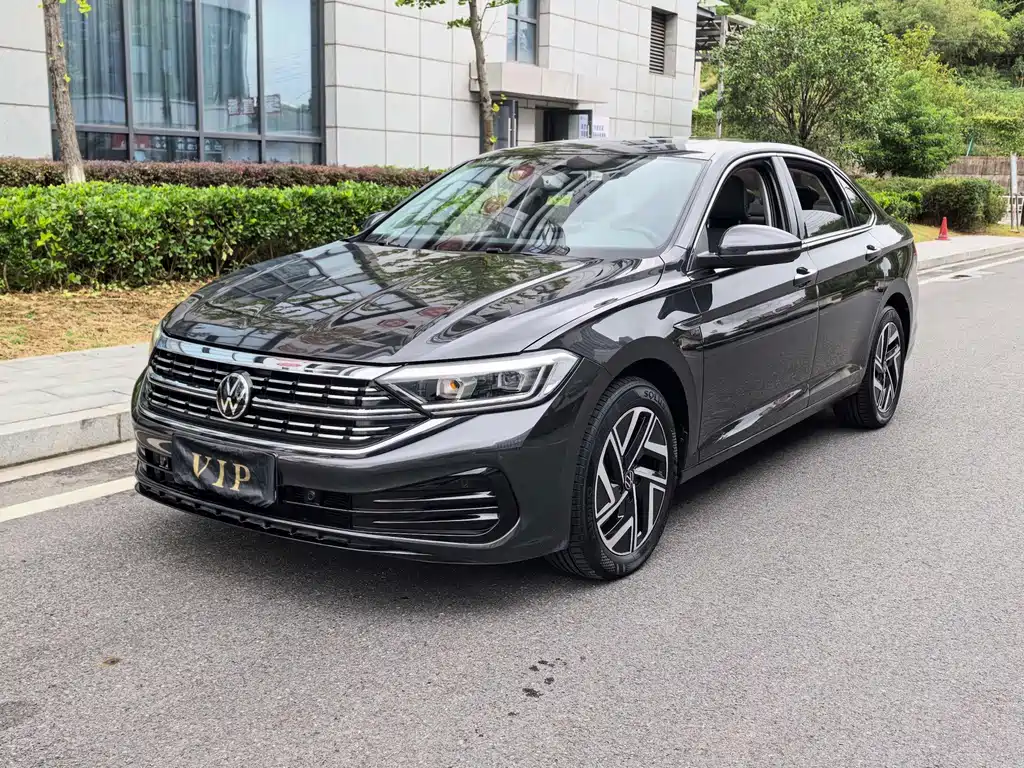 Volkswagen Sagitar