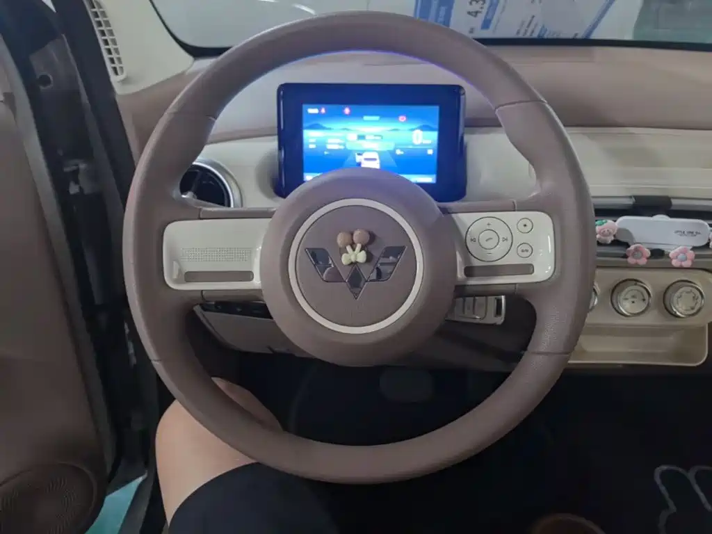 Wuling MINIEV — миниатюра 11