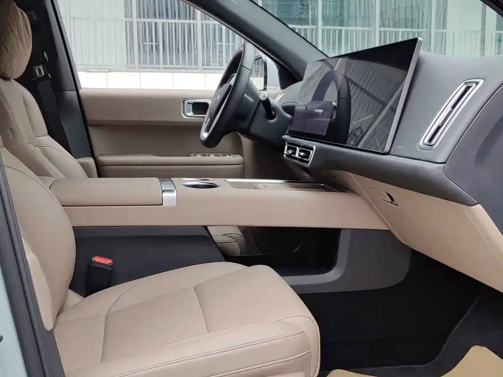 Li Auto Li L6 — миниатюра 11