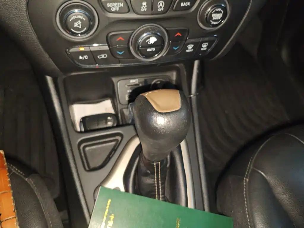 Jeep Cherokee — миниатюра 15