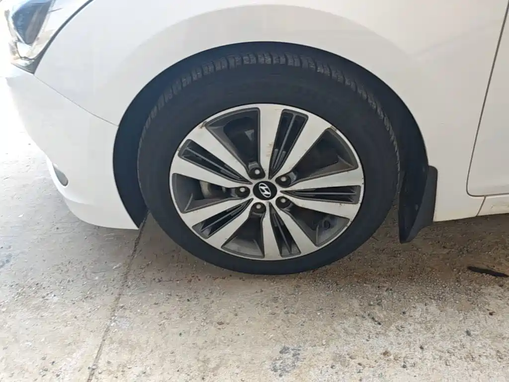 Hyundai Mistra — миниатюра 23