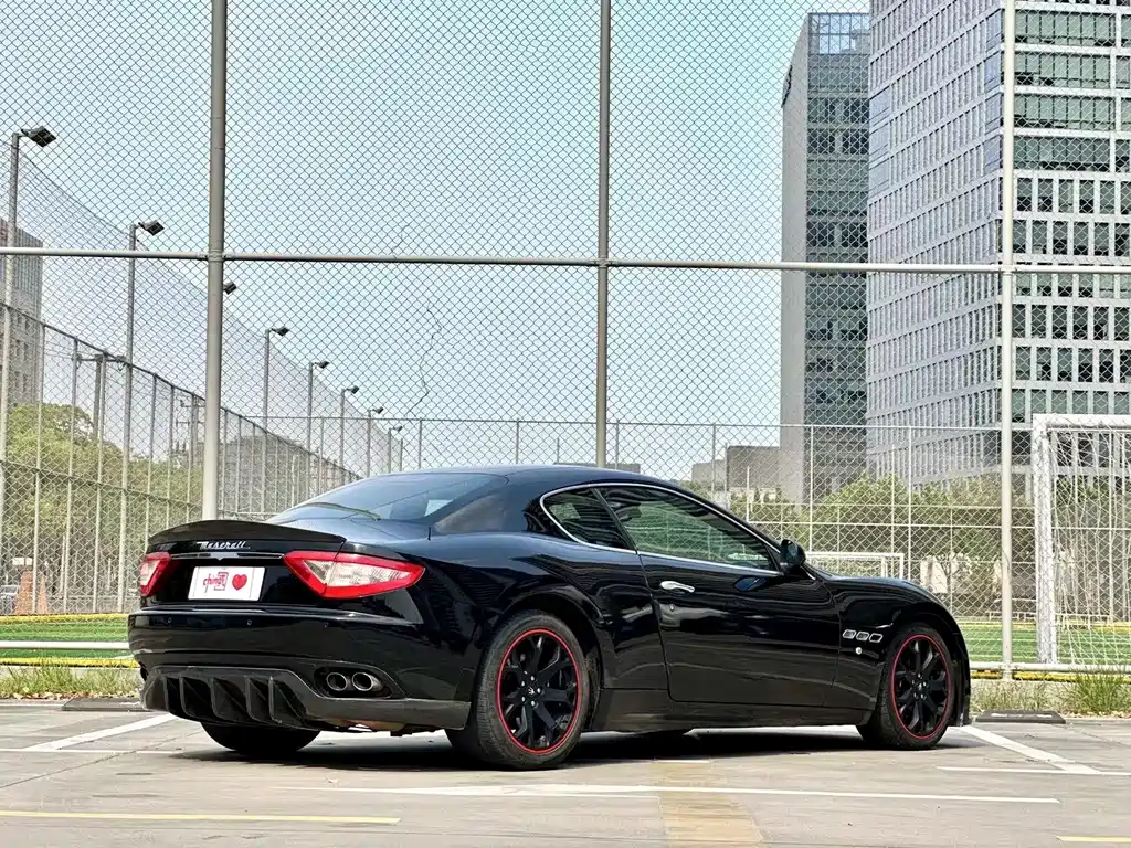 Maserati GranTurismo — миниатюра 36