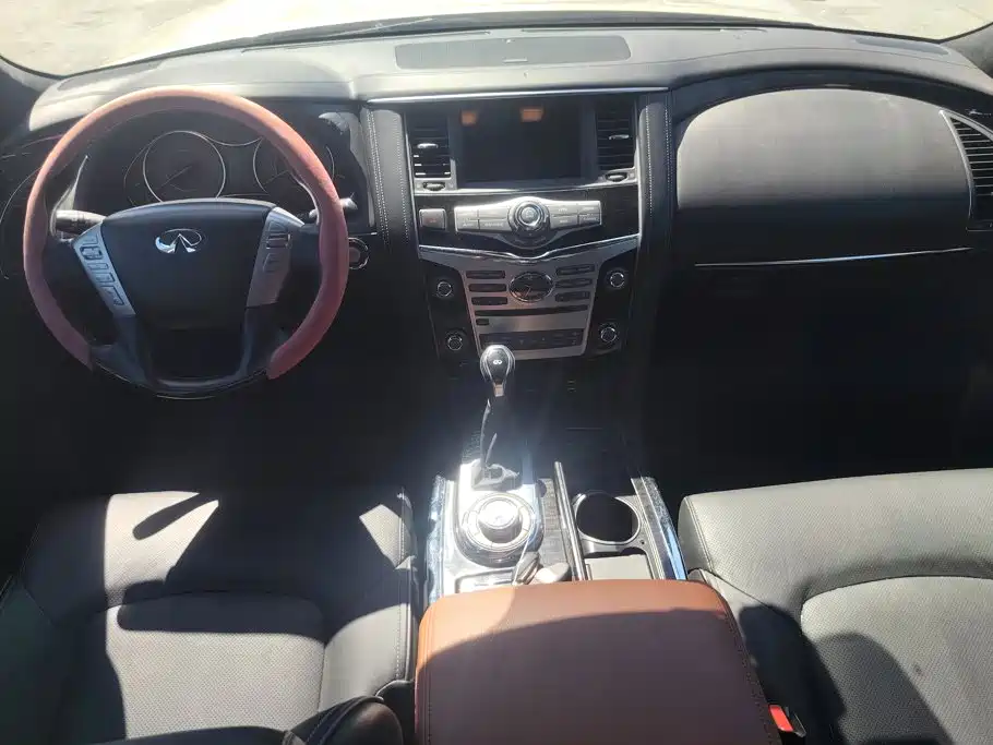 Infiniti QX80 — миниатюра 12