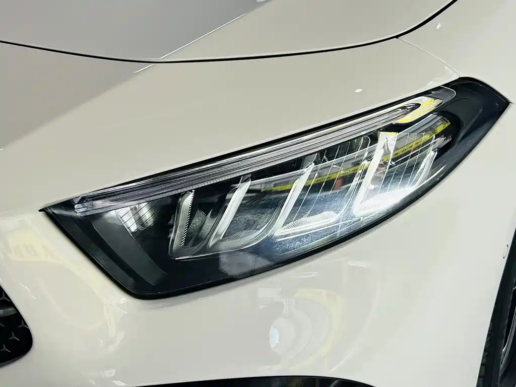 Mercedes-Benz A-Class — миниатюра 6