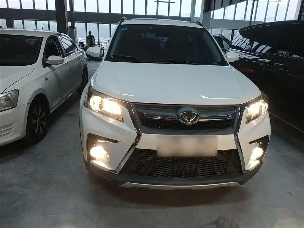 BAIC HUANSU BAIC MAGIC SPEED S5