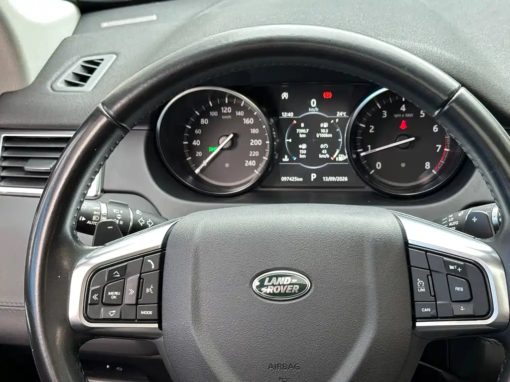 Land Rover Discovery Sport — миниатюра 12