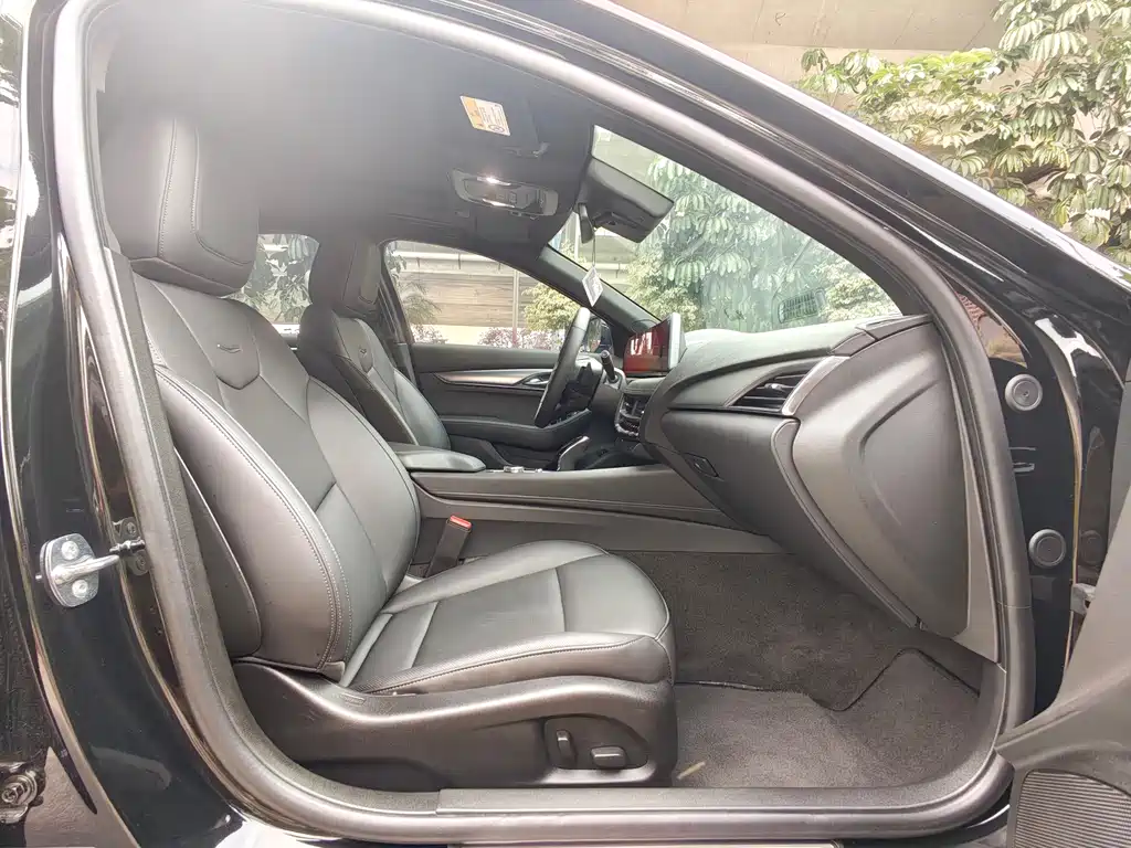 Cadillac CT5 2025 28T Sport