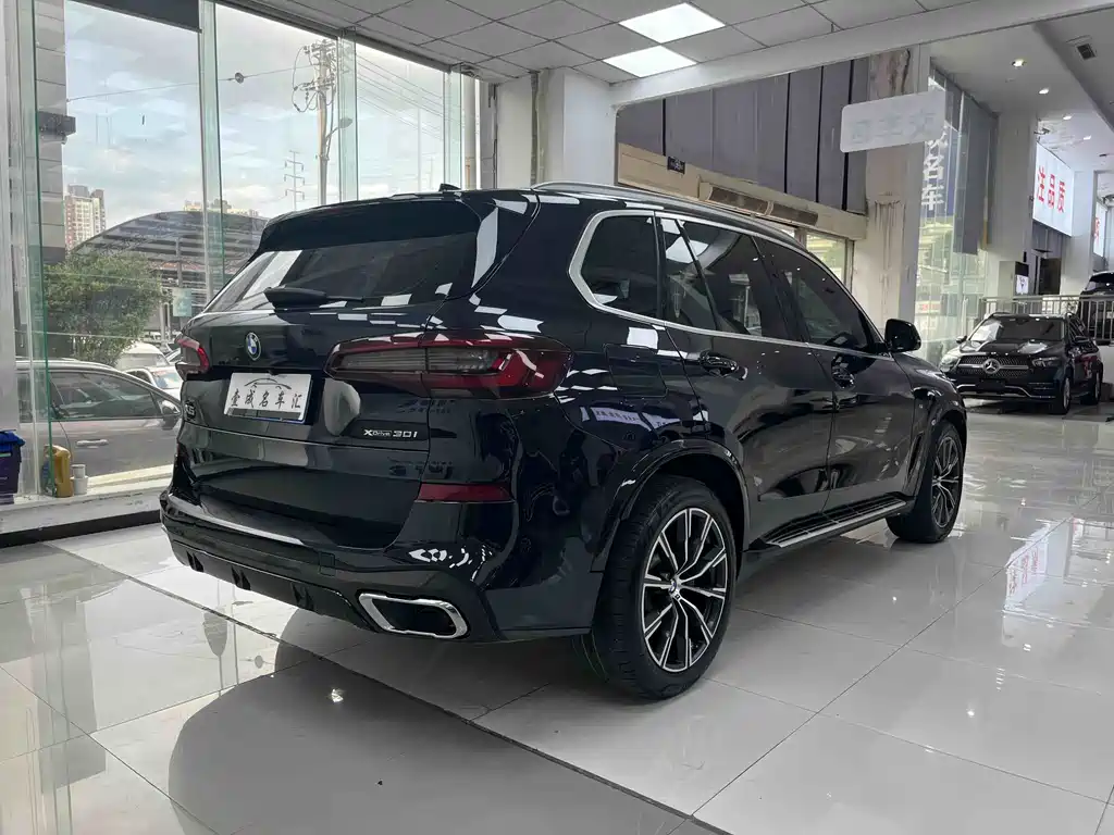 BMW X5 2021 xDrive30i M Sport