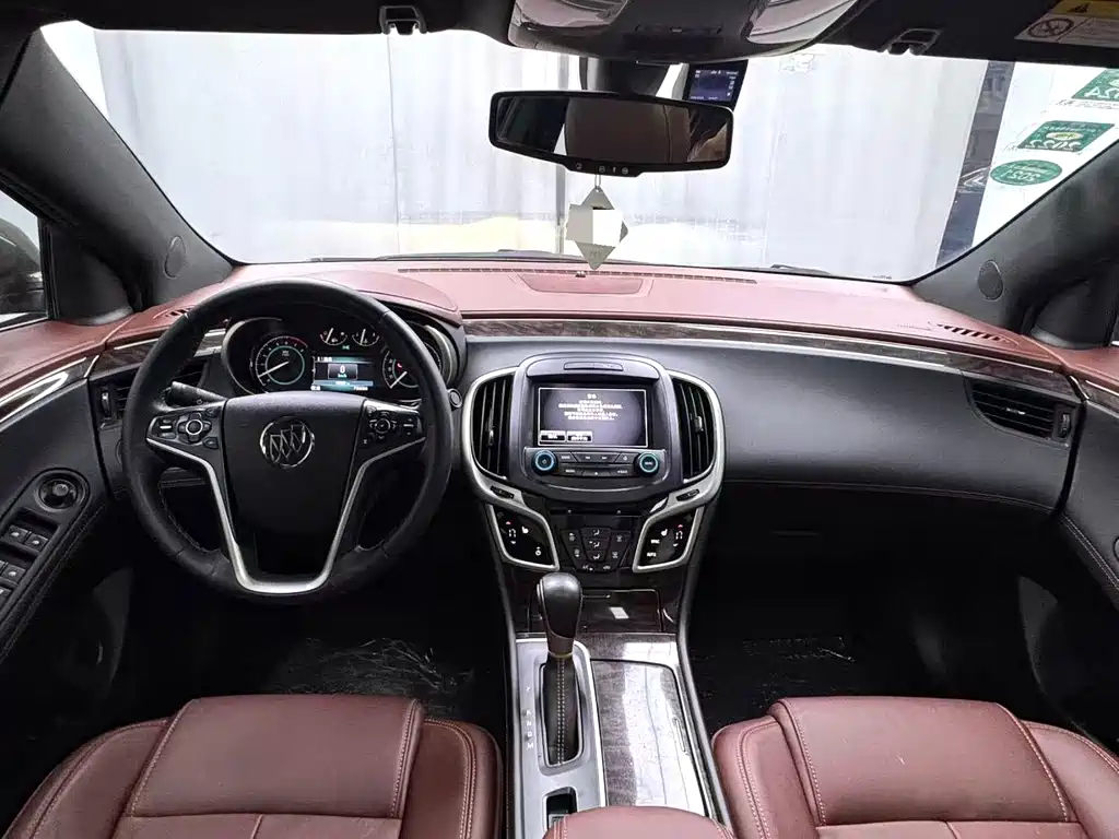 Buick LaCrosse — миниатюра 7