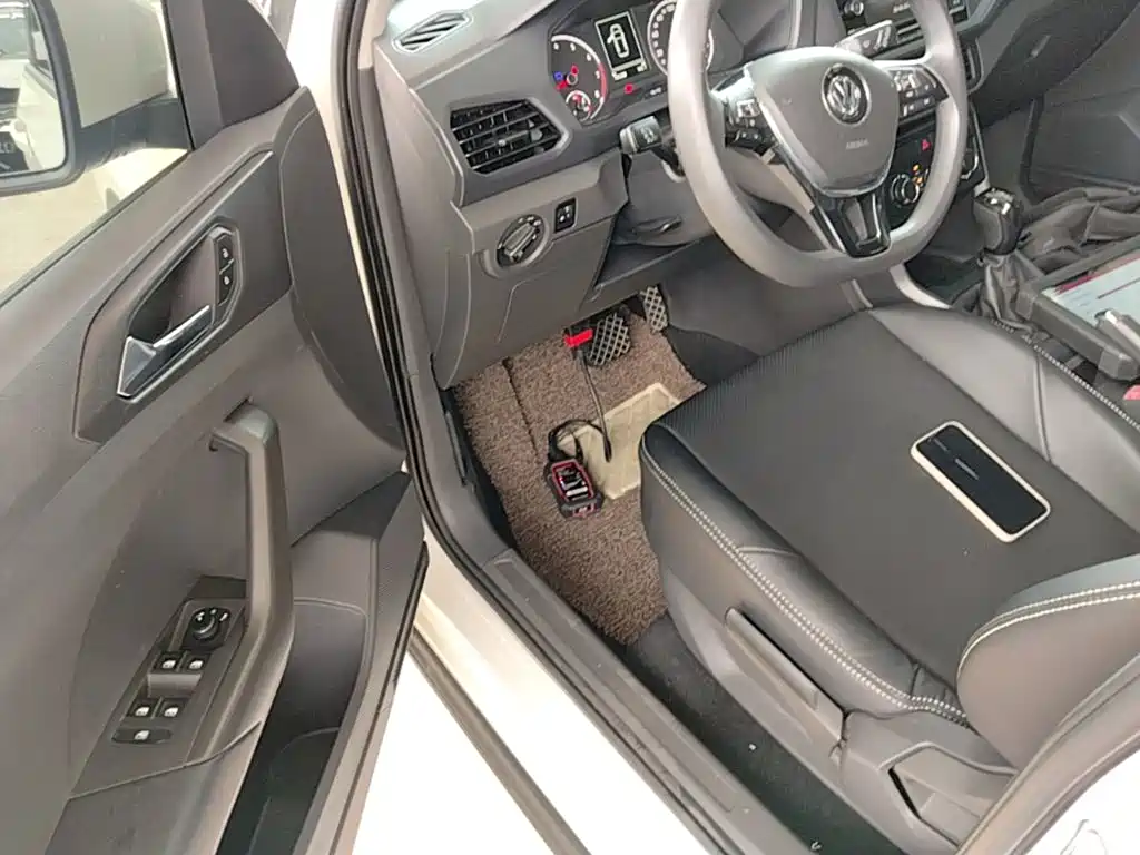 Volkswagen T-Cross — миниатюра 16