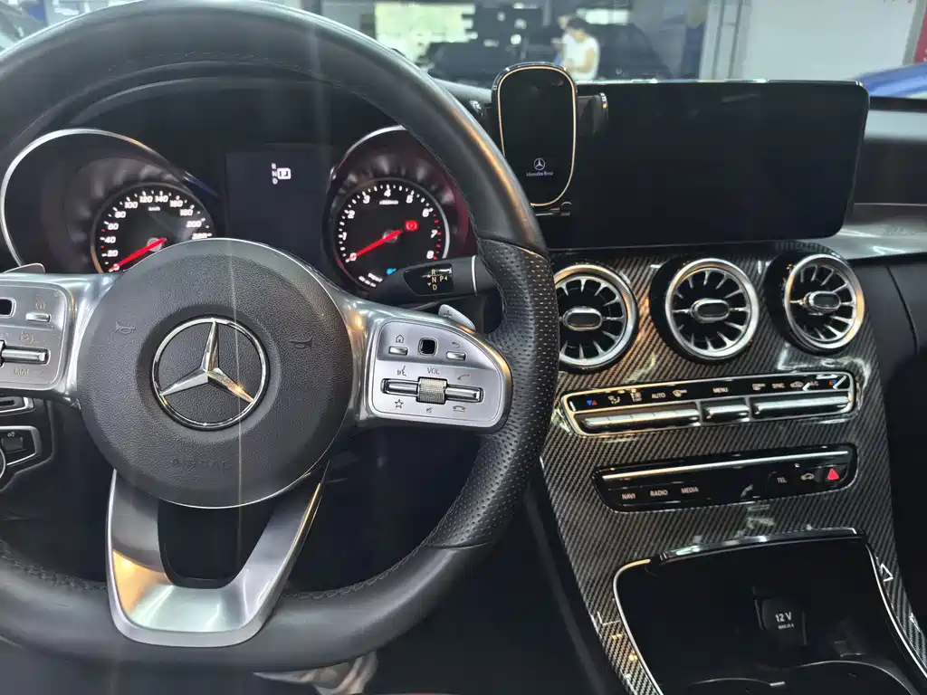 Mercedes-Benz C-Class — миниатюра 16