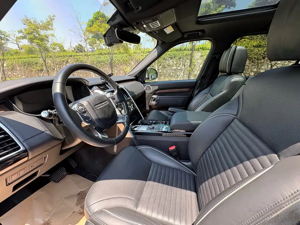 Land Rover Discovery — миниатюра 4
