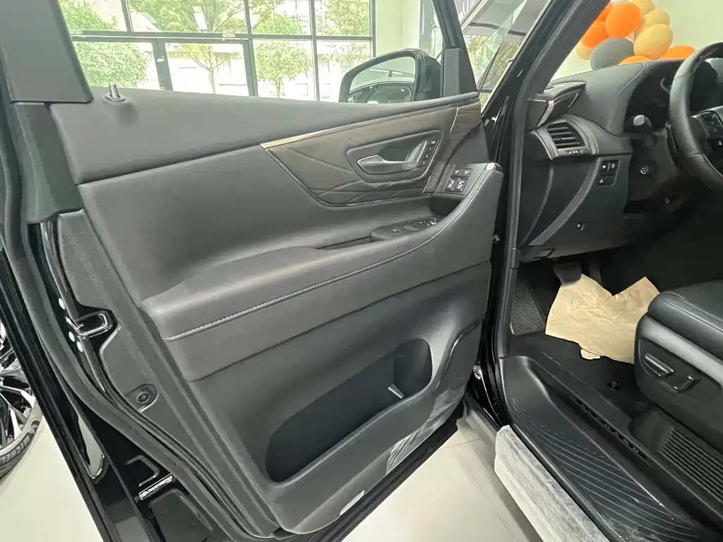 Toyota Alphard 2024 2.5L Premium