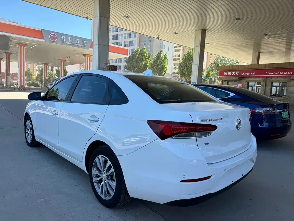 Buick Excelle — миниатюра 13