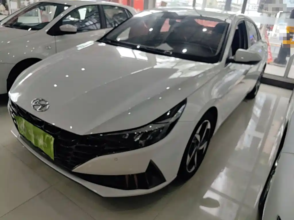 Hyundai Elantra — миниатюра 2