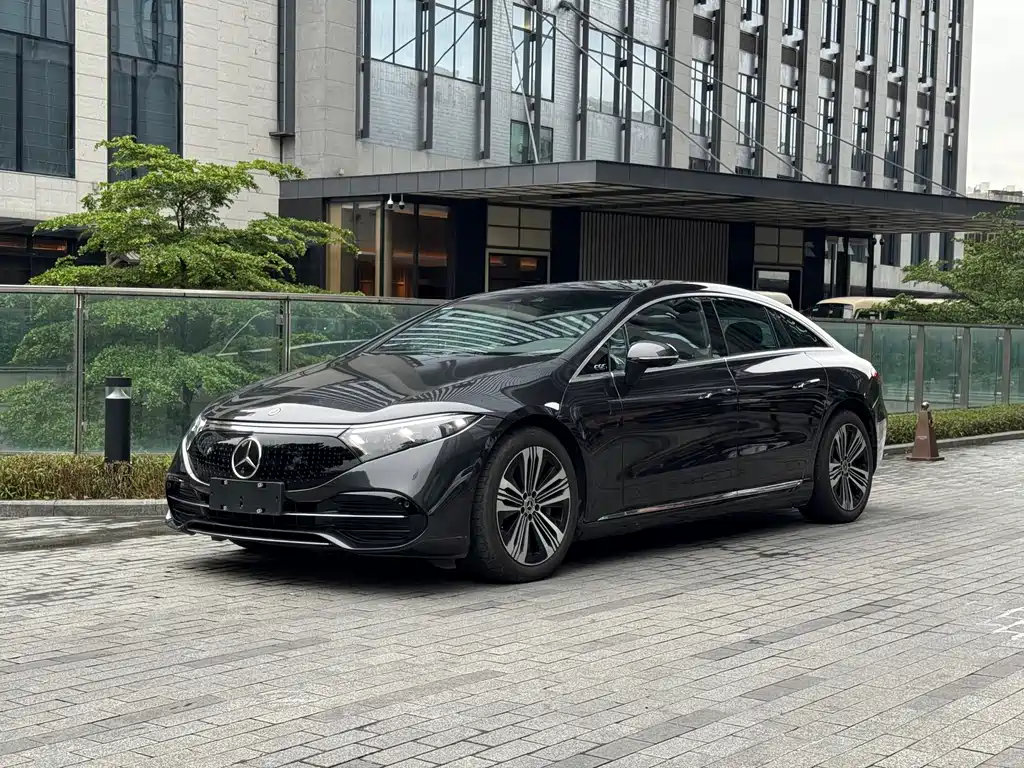 Mercedes-Benz EQS 2023 450+