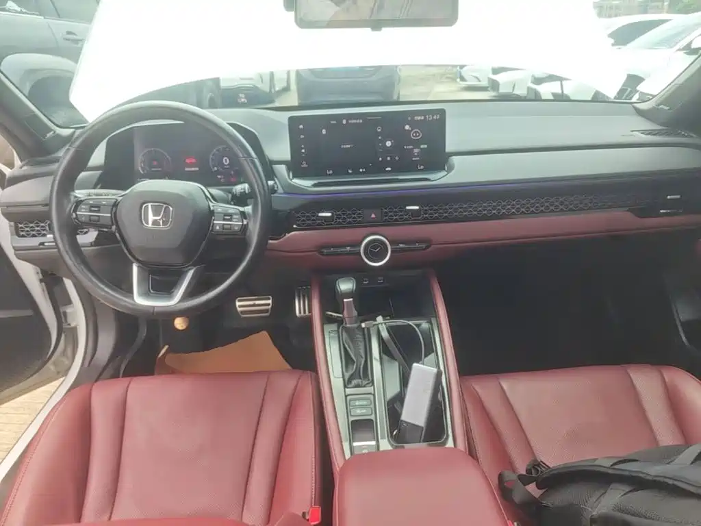 Honda Accord — миниатюра 10