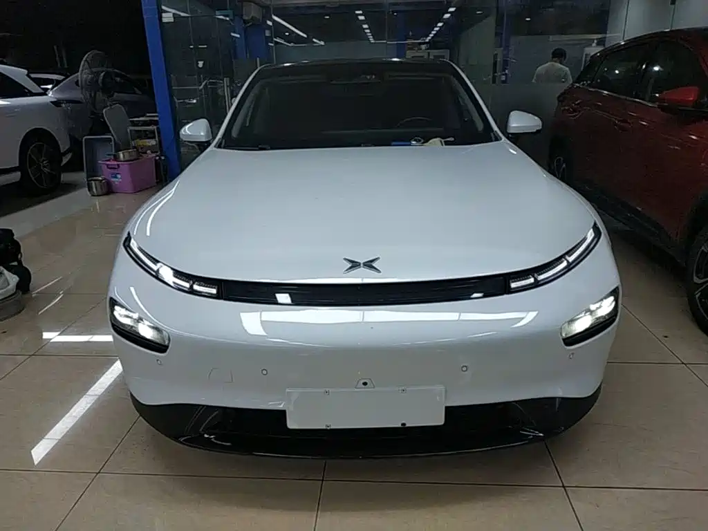 XPeng P7 — миниатюра 3