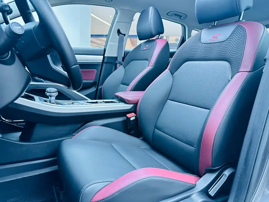 Geely Binyue — миниатюра 14