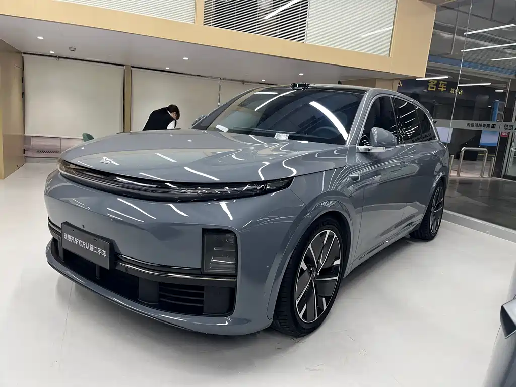 Li Auto Li L7 2025