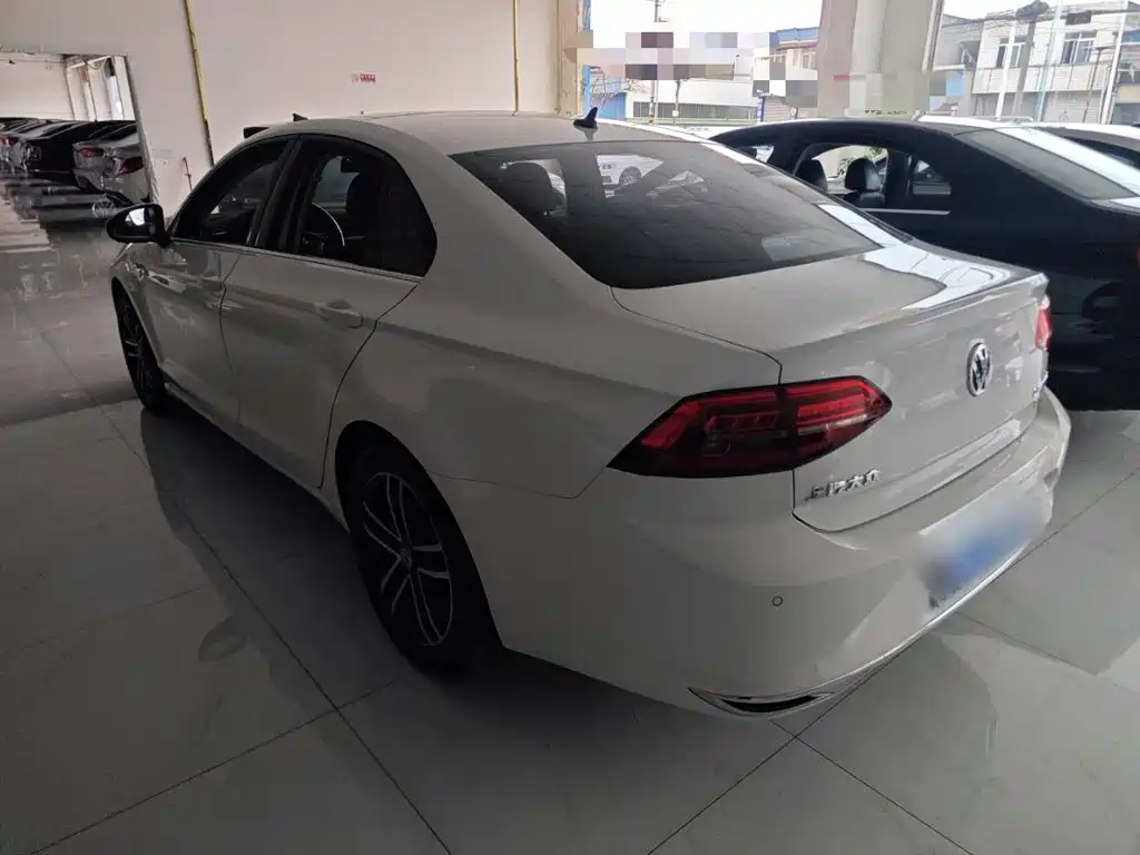 Volkswagen Lamando — миниатюра 18