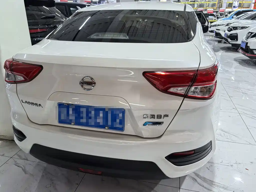Nissan Bluebird — миниатюра 4