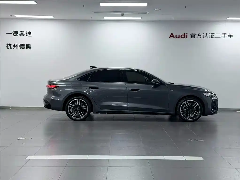 Audi Audi A5L — миниатюра 3