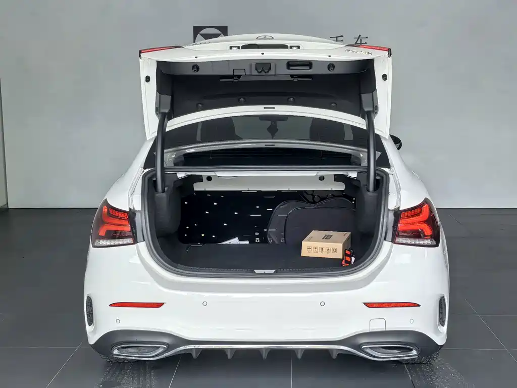 Mercedes-Benz A-Class — миниатюра 8