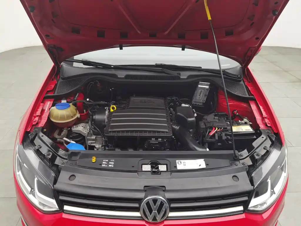 Volkswagen Polo — миниатюра 6