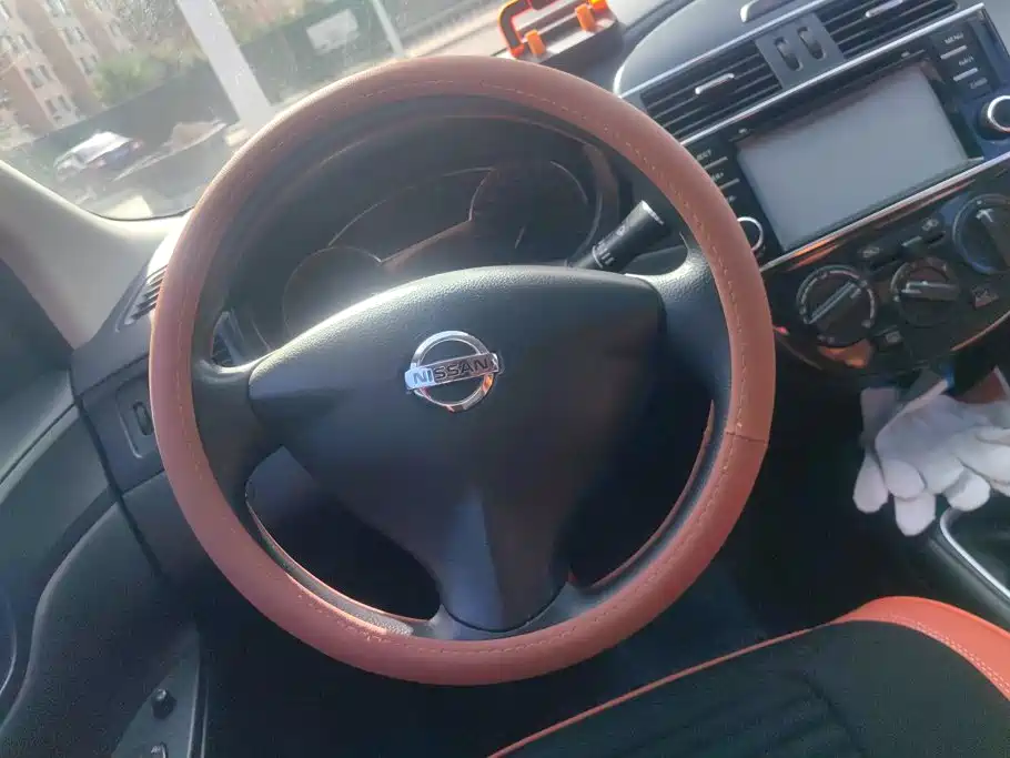 Nissan Tiida — миниатюра 15