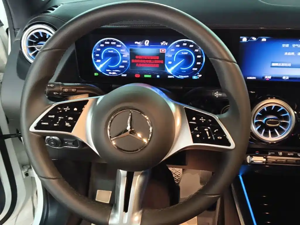 Mercedes-Benz EQA — миниатюра 11