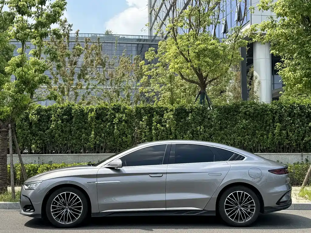 BYD Han — миниатюра 8