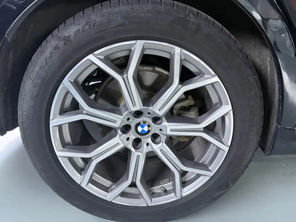 BMW X7 — миниатюра 6