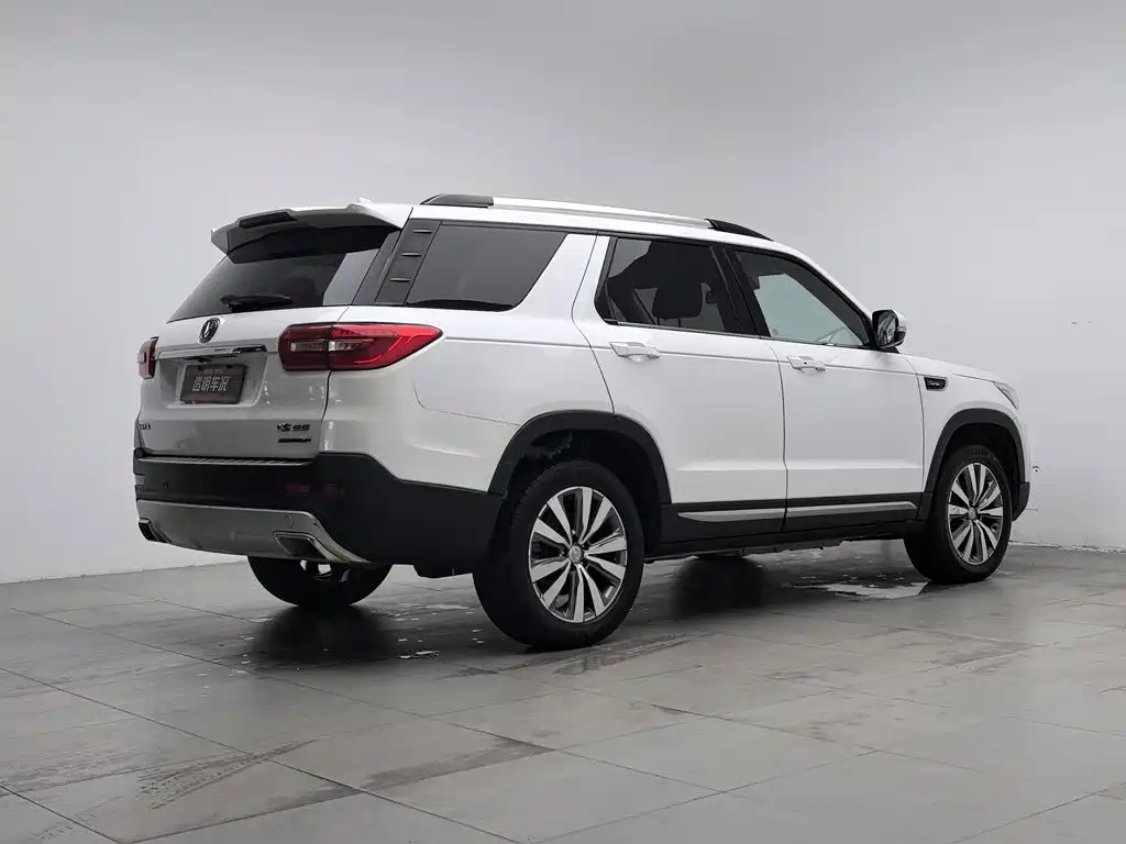 Changan CS95 — миниатюра 2