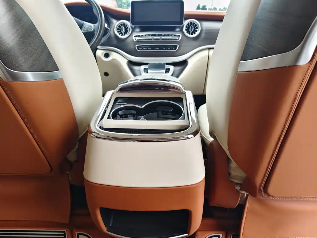 Mercedes-Benz Vito — миниатюра 12