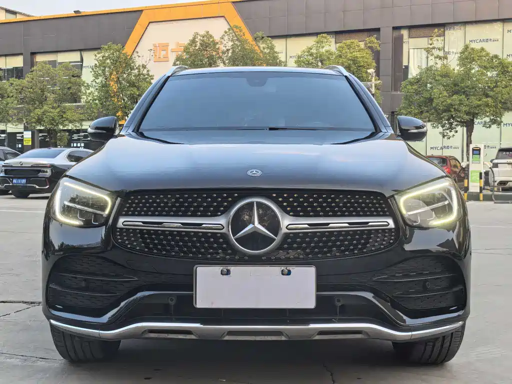 MERCEDES-BENZ GLC