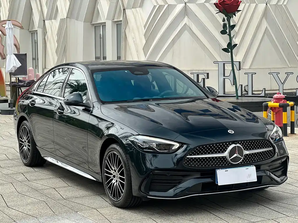 Mercedes-Benz C-Class — миниатюра 3