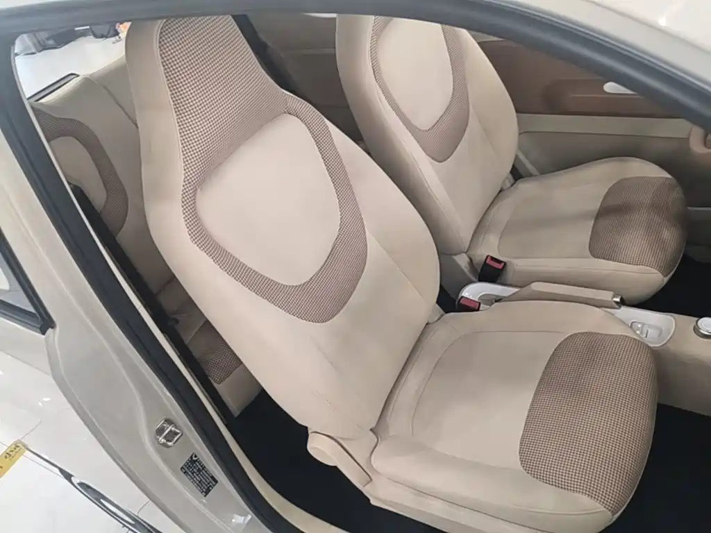 Wuling MINIEV — миниатюра 25
