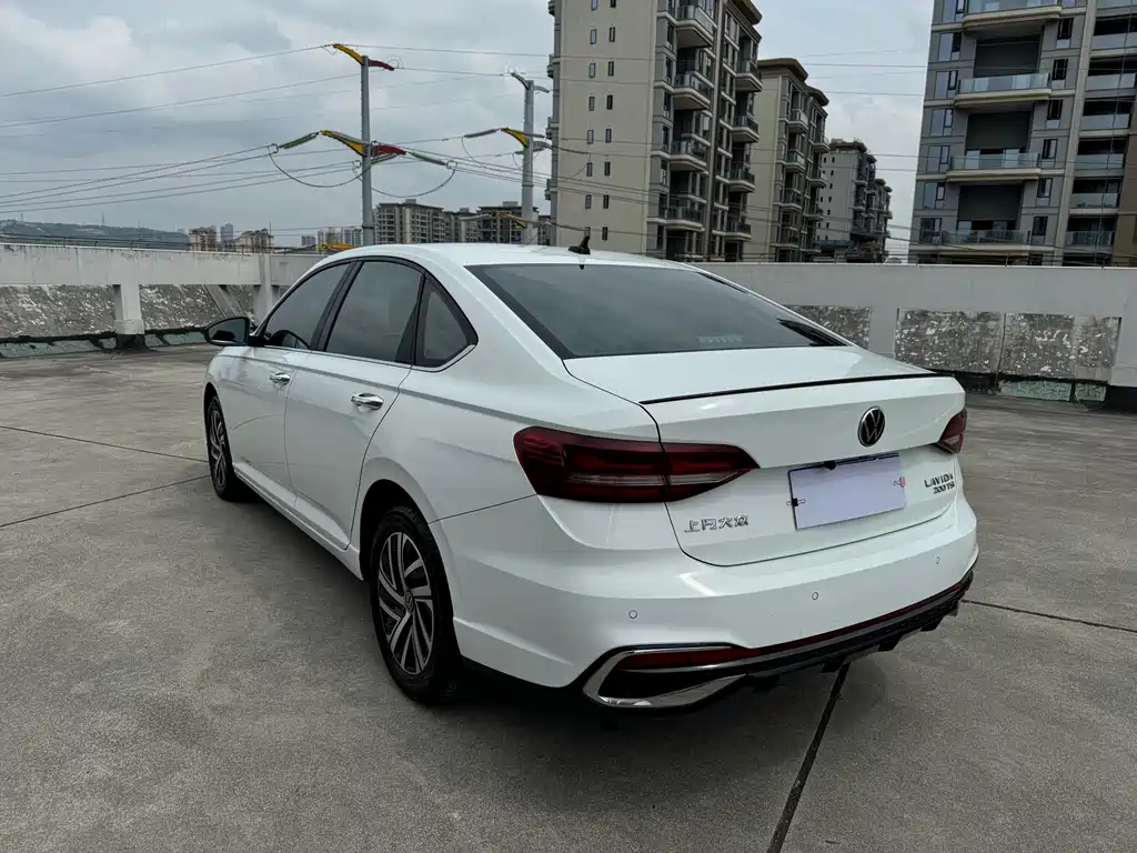 Volkswagen Lavida — миниатюра 6