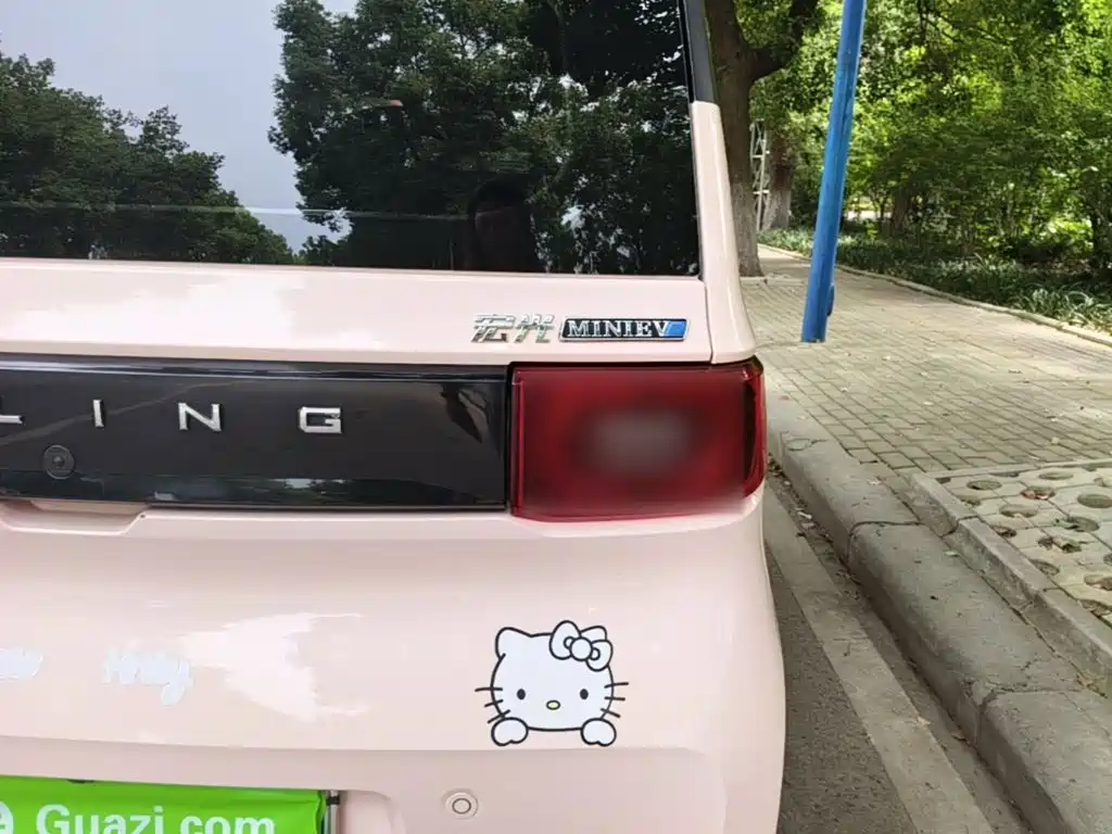 Wuling MINIEV — миниатюра 8