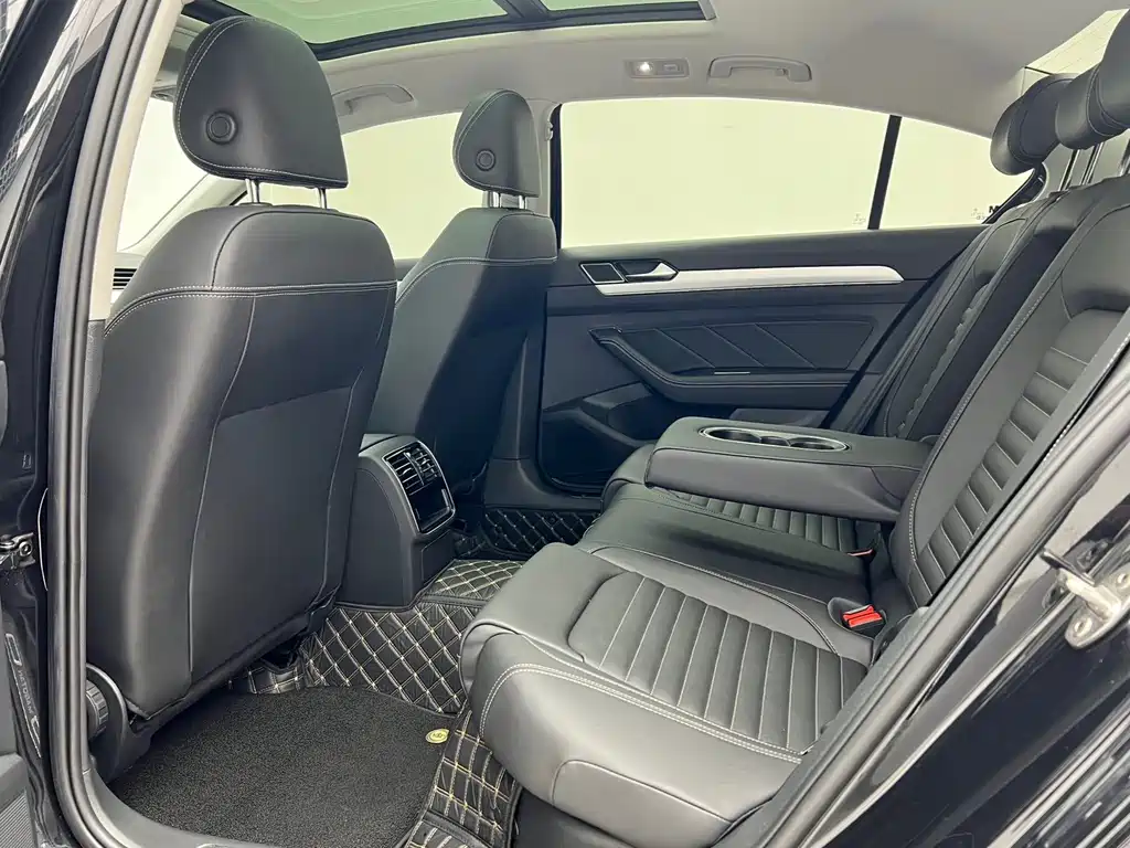 Volkswagen Magotan — миниатюра 10