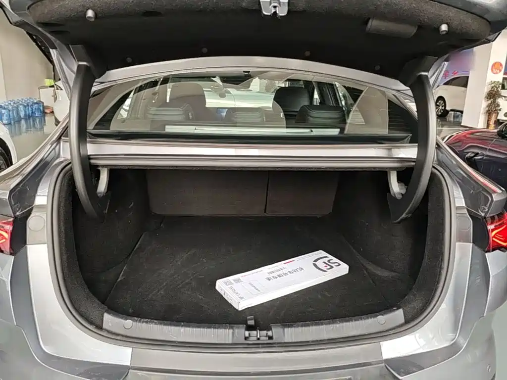 BYD Qin L — миниатюра 19