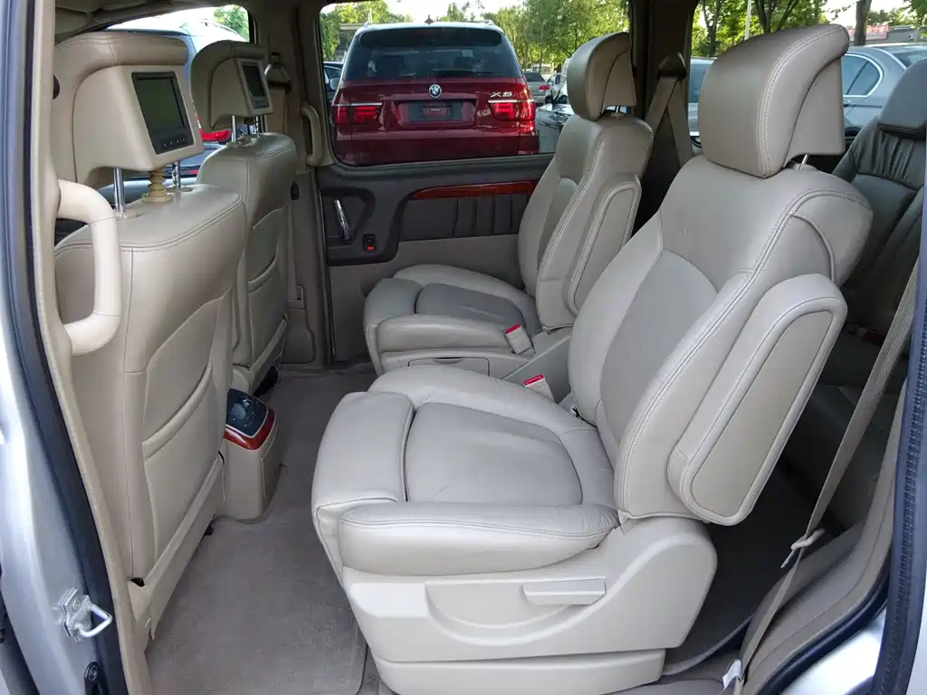 Buick GL8 — миниатюра 9