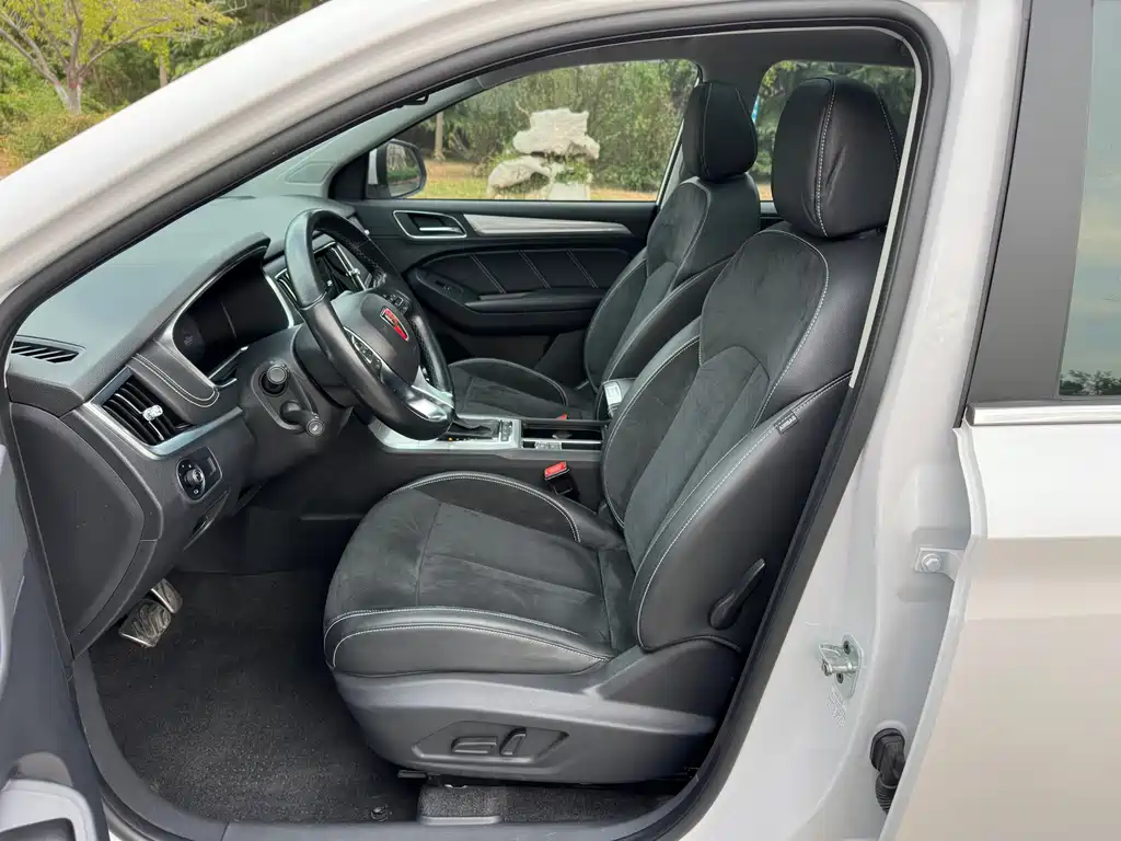 Roewe RX5 New Energy — миниатюра 13