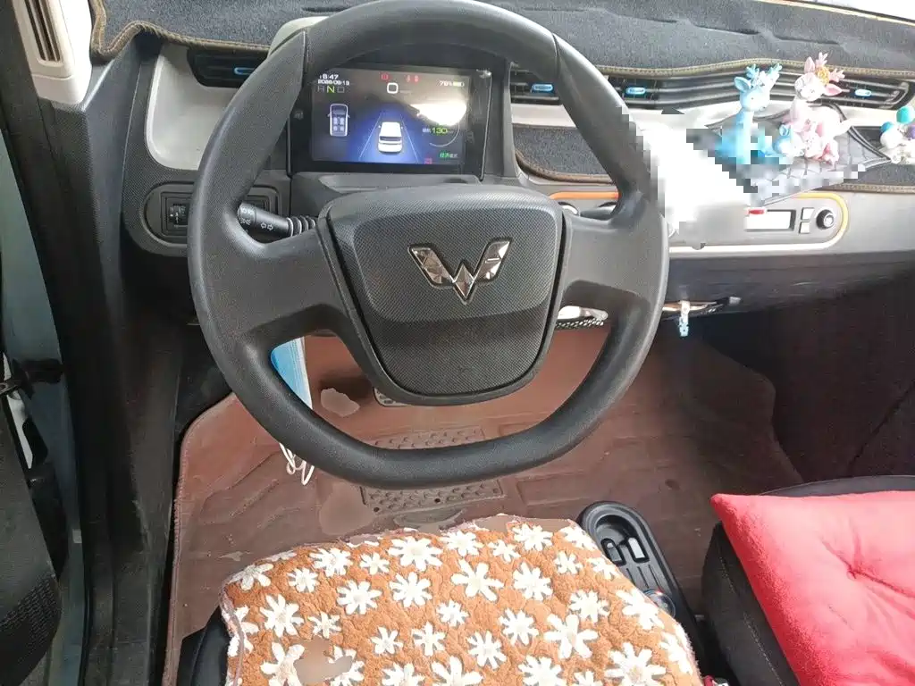Wuling MINIEV — миниатюра 6