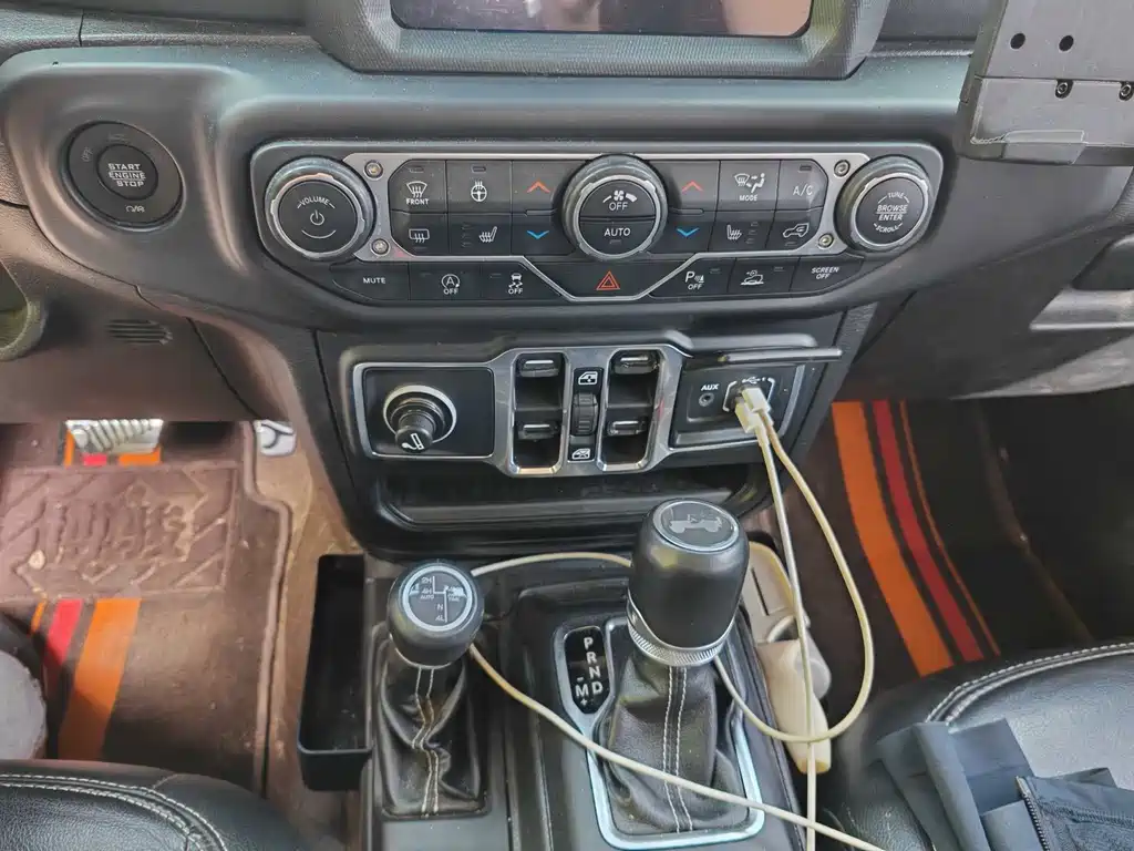 Jeep Wrangler — миниатюра 4