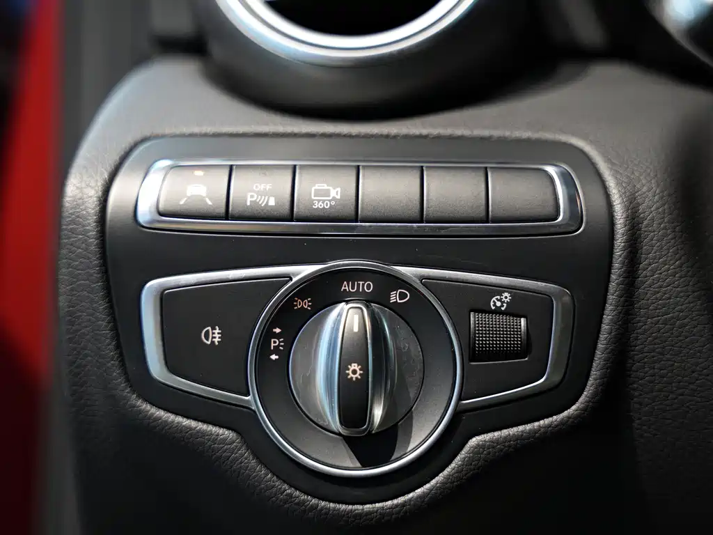 Mercedes-Benz GLC — миниатюра 12